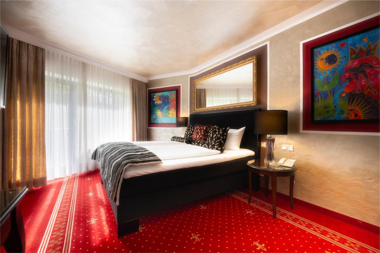 אוברשטאופן Alpin & Wellness Resort Hotel Ludwig Royal מראה חיצוני תמונה